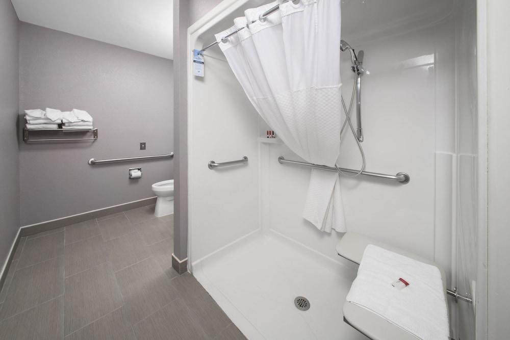 Microtel Inn & Suites By Wyndham Bethel/Danbury Eksteriør billede
