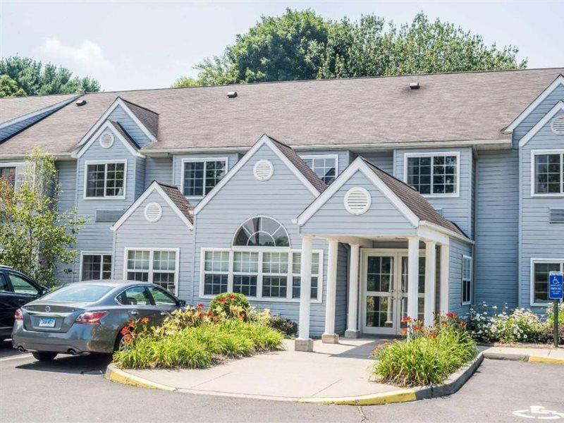 Microtel Inn & Suites By Wyndham Bethel/Danbury Eksteriør billede