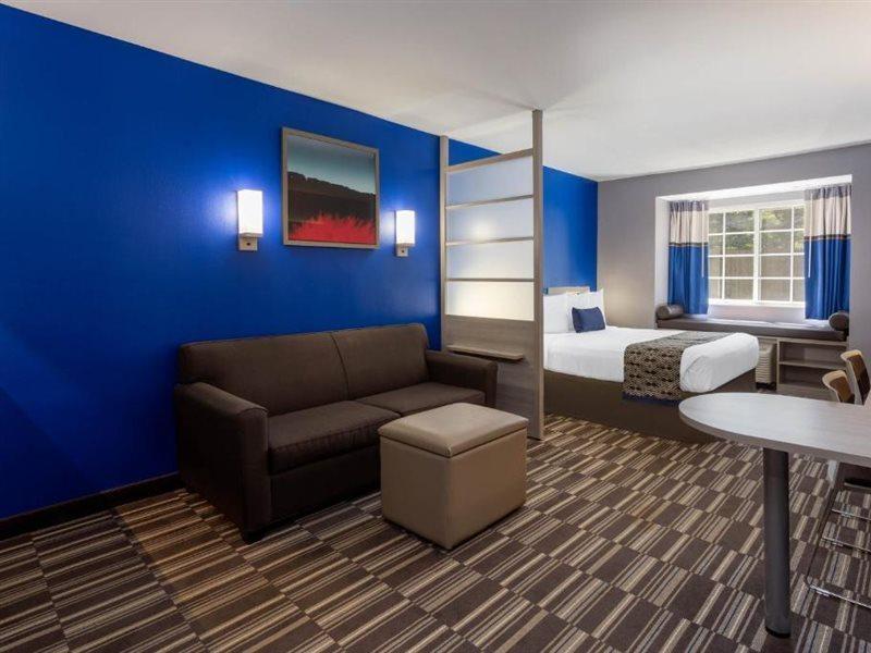 Microtel Inn & Suites By Wyndham Bethel/Danbury Eksteriør billede