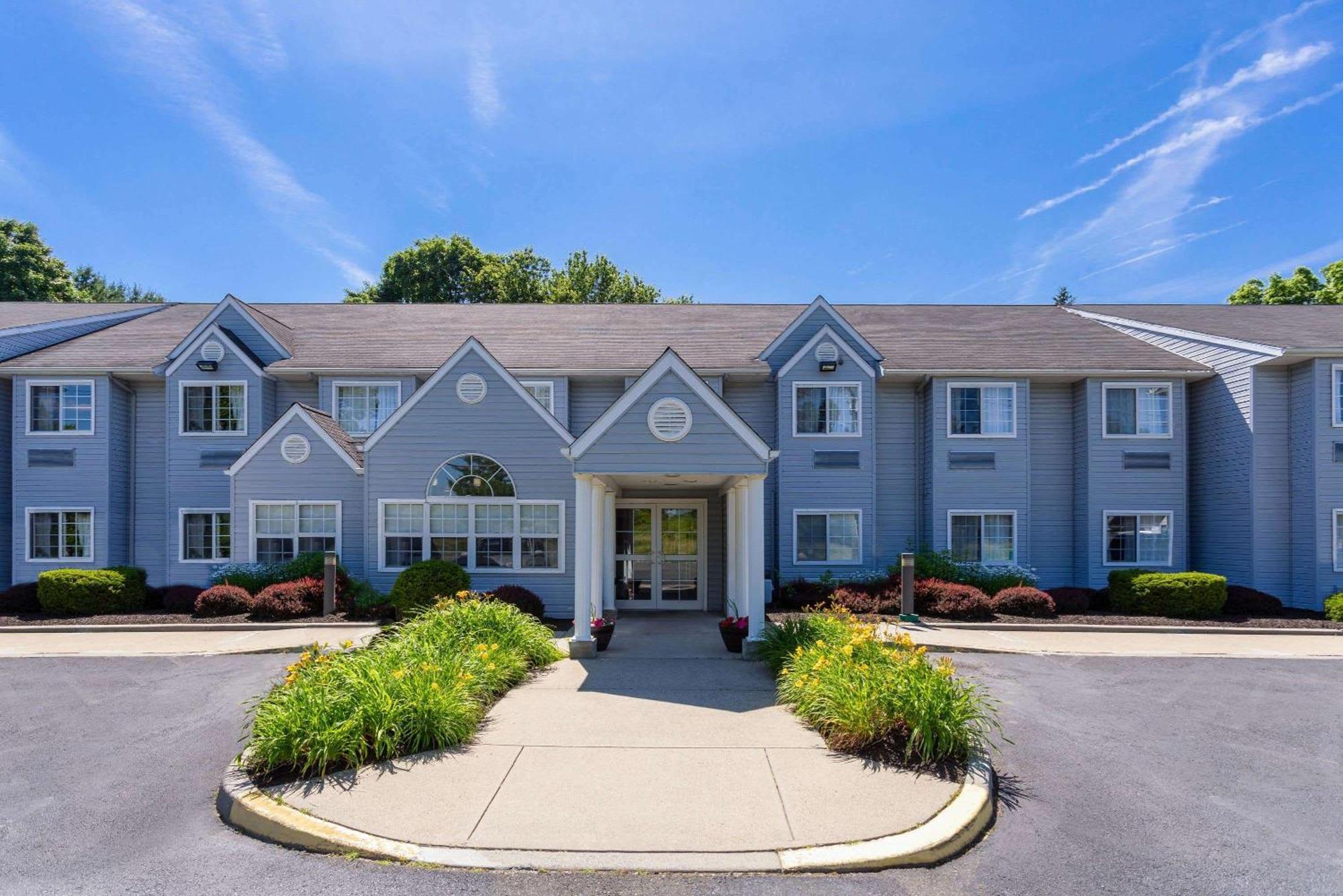 Microtel Inn & Suites By Wyndham Bethel/Danbury Eksteriør billede