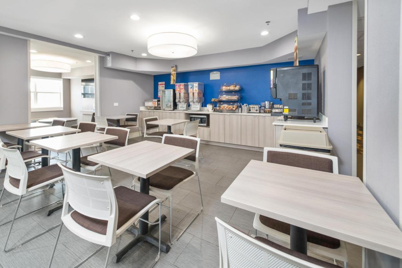 Microtel Inn & Suites By Wyndham Bethel/Danbury Eksteriør billede
