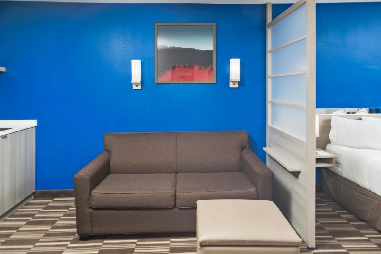 Microtel Inn & Suites By Wyndham Bethel/Danbury Eksteriør billede
