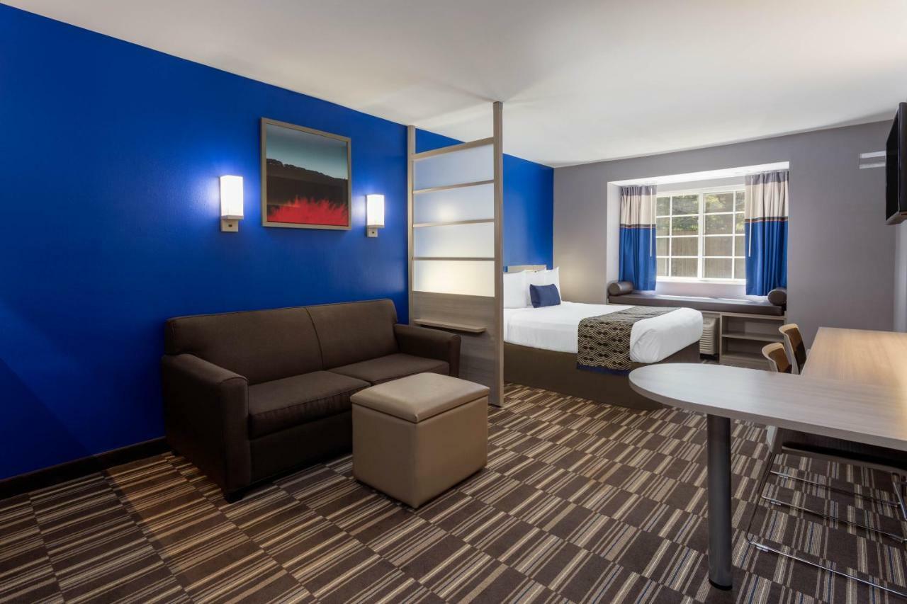 Microtel Inn & Suites By Wyndham Bethel/Danbury Eksteriør billede